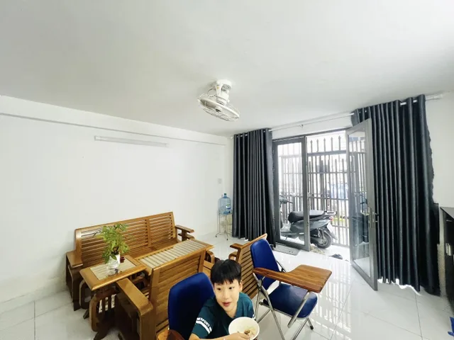 🌴 BÁN NHÀ 2 TẦNG - 47M2(4.3/4.4*11), NỞ HẬU, HOÀN CÔNG, TẶNG FULL NỘI THẤT. LINH ĐÔNG, THỦ ĐỨC.