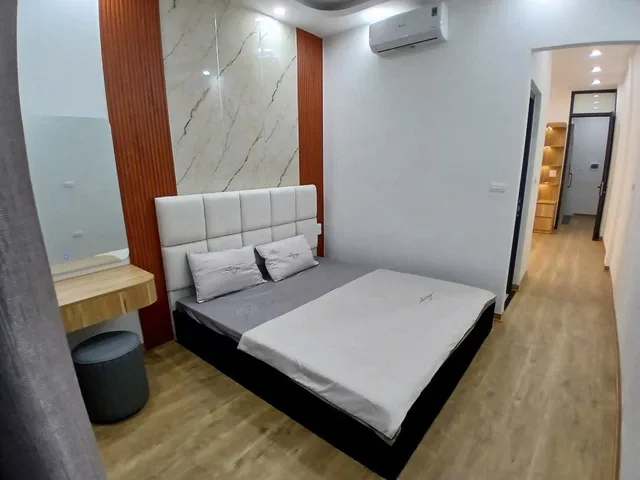 Bán nhà 37m² ngang 3,3m giá 12.6 tỷ Phường Ô Chợ Dừa