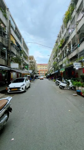 Bán căn hộ Shophouse tầng trệt chung chư Lạc Long Quân 40m2, gần Đầm Sen, chỉ hơn 3 tỷ