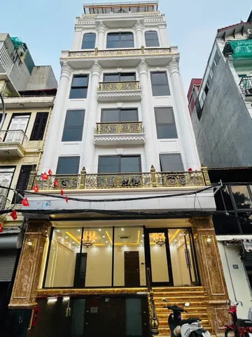 BÁN TÒA NHÀ PHỐ ĐỘI CẤN. 93M2 - 10 TẦNG. THANG MÁY. THÔNG SÀN. KINH DOANH.
