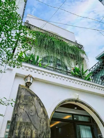 Nhà 80m2 Sư Vạn Hạnh, P12, Q10. Xây 1 trệt 2 lầu. Giá 5 tỷ 600. Gần Vạn Hạnh Mall, sổ hồng riêng