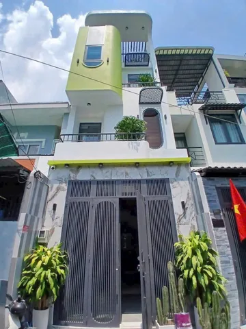 Nhà 60m² hẻm oto Chu Văn An, Bình Thạnh giá 8 tỷ 150. Xây 1 trệt 2 lầu, sổ riêng hoàn công đủ