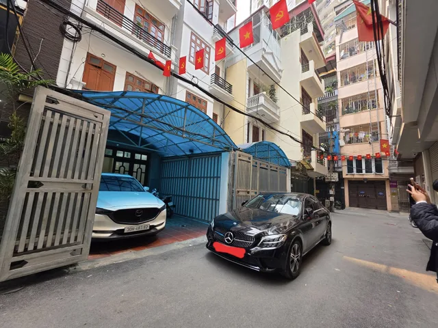 BÁN NHÀ MẶT NGÕ Ô TÔ TRÁNH ĐƯỜNG TRUNG KÍNH. 110M2 - 6 TẦNG.
