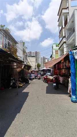 Mặt Tiền Chợ, Nhà 4 Tầng, DT: 90m² có sẵn 86m² thổ cư ngang 5m giá 12.5 tỷ tại Phường Phú Thạnh