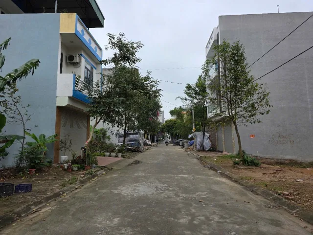 Bán 92m đất giãn dân khu 5 núi đại phúc. Cạnh bệnh viện đa khoa kinh bắc và công viên hồ điều hoà văn miếu. Phường võ cường bắc ninh