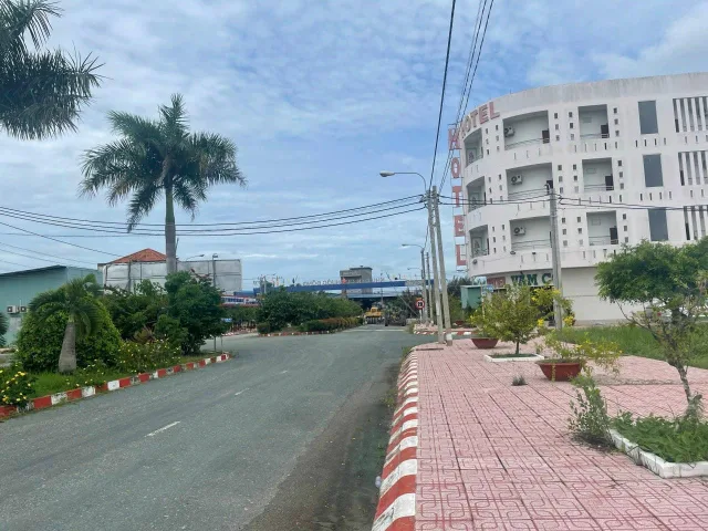 Lô Ngộp Cách QL50: 20m _ngang 6,7m_ Giá mềm, thương lượng