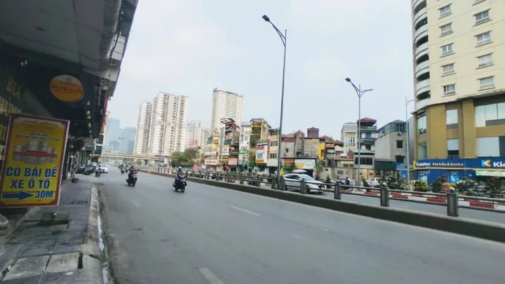 BÁN TÒA NHÀ MẶT PHỐ TỐ HỮU. 120M2 - 6 TẦNG. THANG MÁY. MT 12M.