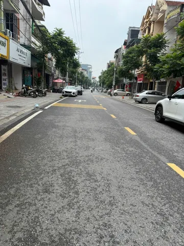 Bán đất 99m² ngang 4m giá 4.4 tỷ Phường Việt Trì