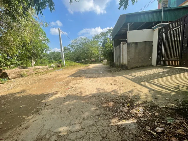 Bán đất 215m² ngang 5m giá 4.35 tỷ Phường Vân Phú