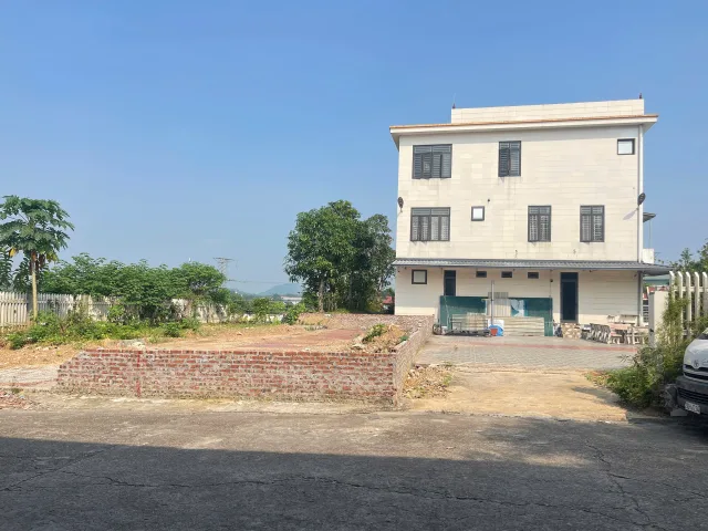 Bán đất 112m² ngang 4.5m giá 2.6 tỷ Phường Vân Phú