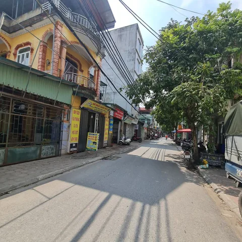 Nhà 3 tầng 111m2 Đông Dư, Gia Lâm, ô tô ngủ trong nhà, trục chính thông các ngã. Lh 0989894845