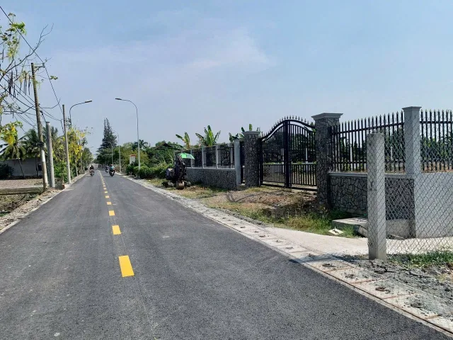 Bán 1930m2 (27x72) có 1250m2 thổ cư, mặt tiền Lương Ngang, Tân Nhựt, Bình Chánh