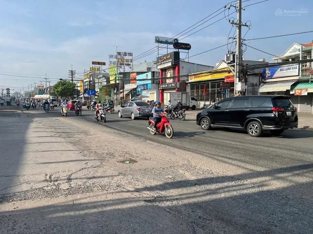 Đất Ngay sân bay Long Thành_Chỉ 1ty3 là có đất 120m2 _full thổ cư -Sổ sẵn_2 mặt tiền lớn-Hỗ trợ vay tới 70% 0 LS