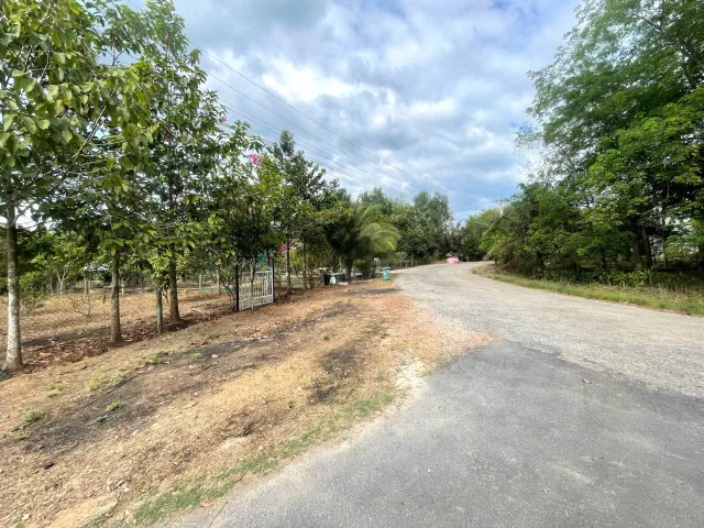 0931.783.209. Bán đất 159.3m² ngang 5m giá 390 triệu Xã Minh Đức