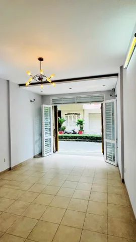 Nhà 4 Tầng Mặt Tiền Đường 14m Cao Lỗ P4 Q8, SHR Vuống Vức Hoàn Công Đủ, Không Lộ Giới – 13,5 Tỷ