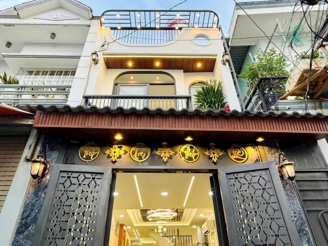 Gấp! Bán nhà 39m2 xây 2 tầng đường Kênh 19/5,Tân Phú giá 1tỷ910. Gần Aeon Tân Phú. Hẻm 5m, sổ riêng