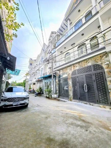 Nhà phố 3 tầng ngay Thị Trấn Nhà Bè; 55m2 4PN; vào ở ngay; khu đồng bộ dân trí cao