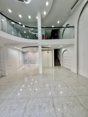 NHÀ 3 TẦNG, KHU BIỆT THỰ NGUYỄN CHÍ THANH, P.9, Q5, GẦN QUẬN 1, QUẬN 10, DT 135M², NGANG 9M, 35T