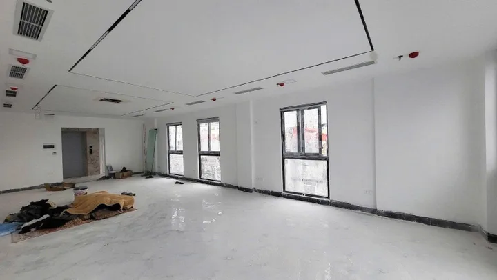 Hiếm nhà đẹp 8 tầng mặt phố Hoàng Hoa Thám, 86m2, mặt tiền 5.7m, thang máy, kinh doanh tốt, giá 45.5 tỷ