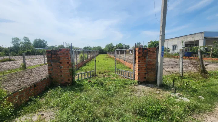 Bán đất 5710.7m² ngang 5m giá 980 triệu Xã Hậu Nghĩa