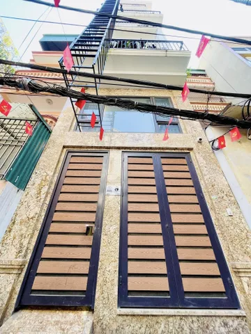 BÁN TÒA NHÀ CCMN ĐƯỜNG BÙI XƯƠNG TRẠCH. 63M2 - 7 TẦNG. THANG MÁY. 11 PHÒNG.