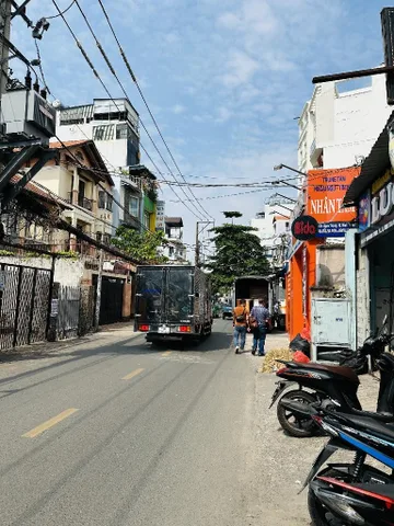 Bán nhà Gấp 3 tầng Mặt Tiền Trần Bình Trọng Bình t6