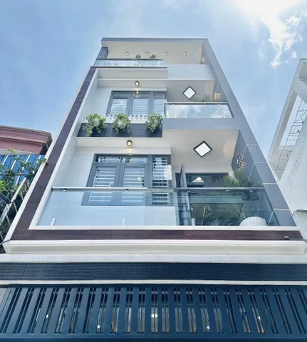 Bán nhanh nhà đối diện TTTM Phan Huy Ích 49m2. Sổ hồng riêng