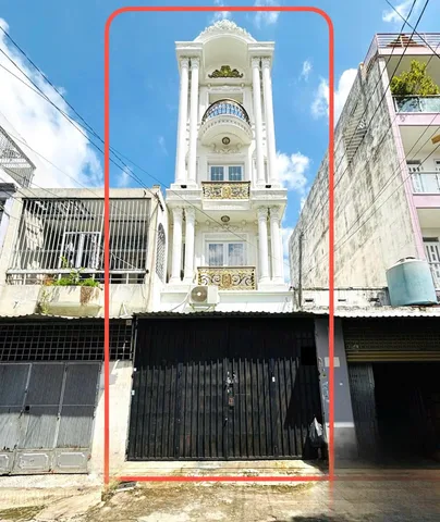 Hẻm xe tải tránh, ngay Cầu Xéo, 3 tầng kiên cố, 4x18 , giá chỉ nhỉnh 9 tỷ
