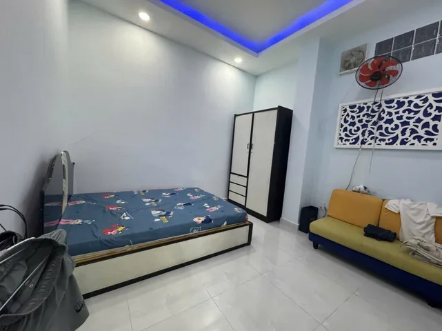 BÁN NHÀ 3 TẦNG MTKD KHU TÊN LỬA 168M2 NGANG KHỦNG 8M THU NHẬP 30TR/TH    
#tandatnhapho 0918.589.234