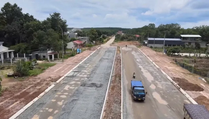 Bán đất 200m² ngang 5m giá 620 triệu - Gần tuyến 2, Đất mặt tiền đường xuyên tâm 32m Gần KCN