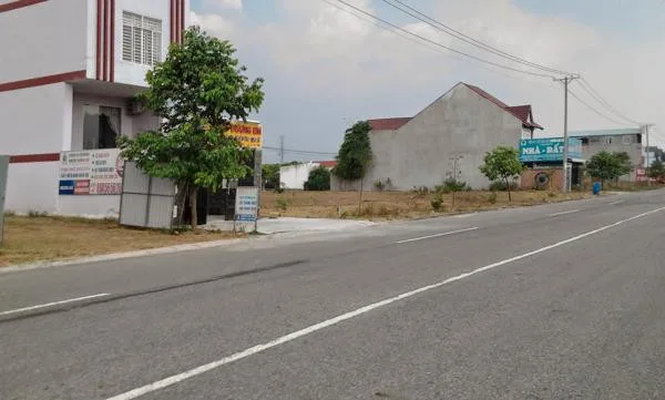 THANH LÝ ĐẤT THỔ CƯ 100 SHR GIÁ CHỈ 145 TRIỆU 150M2 NẰM NGAY MẶT QL13