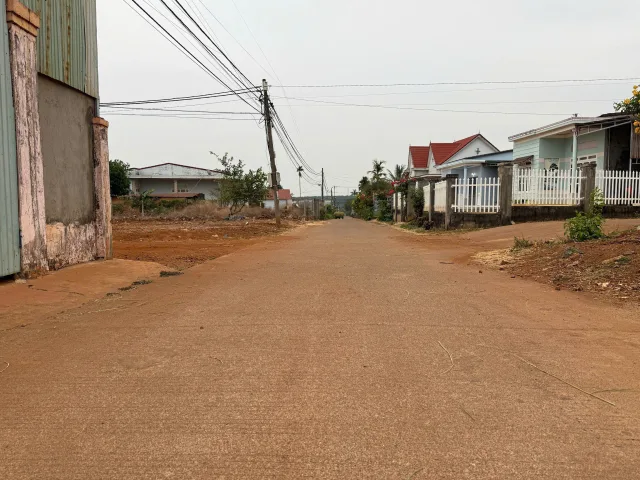 🔥 GÓC 2 MẶT TIỀN CƯ SUÊ – BUÔN RƯ
📍 Hẻm C1, Tỉnh Lộ 8 – Vị trí đẹp, dân cư đông