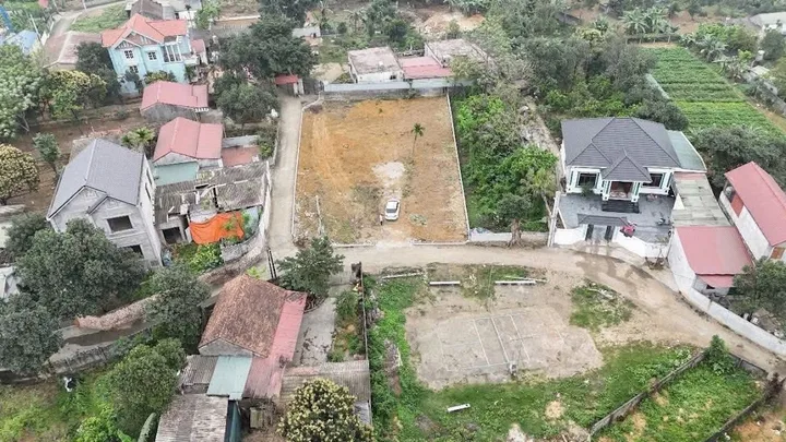 Đất ông bà để lại cho này cần bán giá  550 triệu