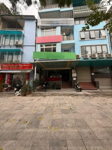 CHO THUÊ TẦNG 6 LÀM VĂN PHÒNG VỊ TRÍ SÀN ĐẸP SÁT MẶT ĐƯỜNG LỚN TẠI TRUNG TÂM BA ĐÌNH NHÀ CHÍNH CHỦ
