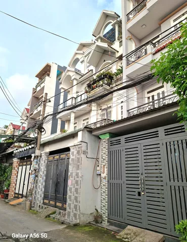 Lê Đình Cẩn Bình Tân, nhà 4 tầng, hẻm xe hơi, Dt 5×15m giá chỉ hơn 6 tỷ