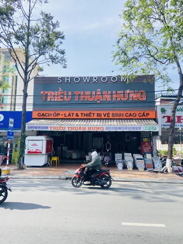 NHÀ MẶT TIỀN NGUYỄN VĂN CỪ VỊ TRÍ TỐT ĐANG CÓ SẴN NGUỒN THU