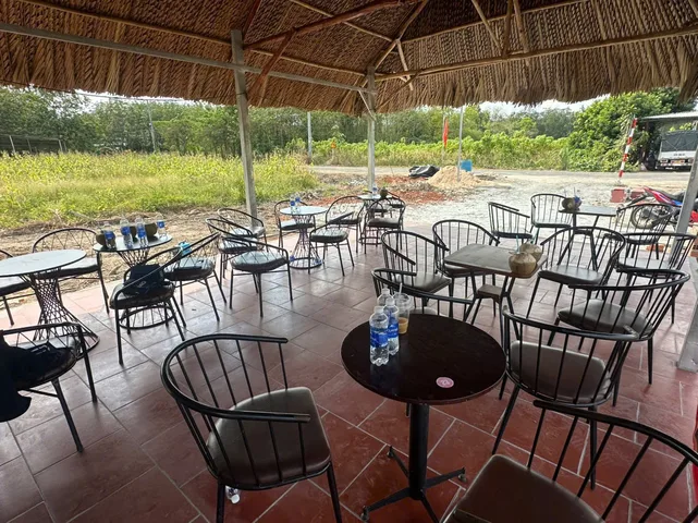 Bán quán cf đang kinh doanh ở Phước Thành - HCM 200m2/ 100m thổ cư