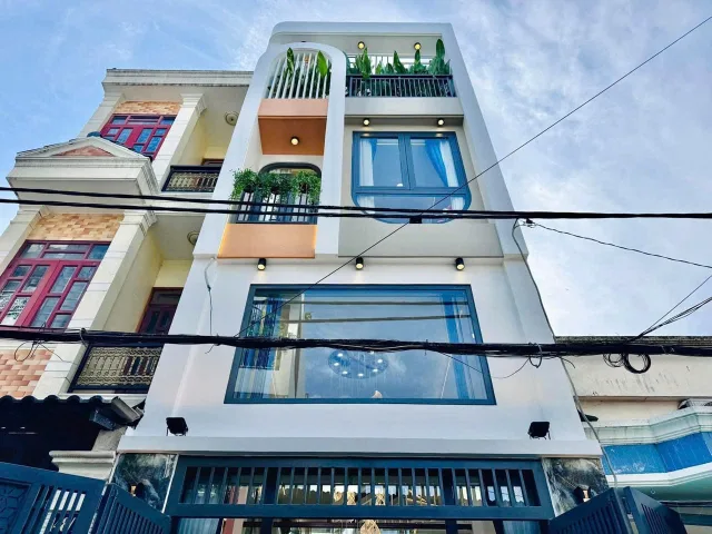 Nam Kỳ Khởi Nghĩa, P7, Quận 3, 2 Tỉ 300 thương lượng.