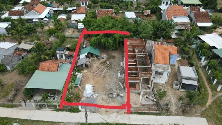 Lh 0938.156.791 Hiếu 
Bán đất full thổ cư, dt 402m2. Thôn 2 Ninh Sơn Ninh Hòa Khánh Hòa.