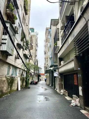 BÁN TÒA NHÀ CCMN ĐƯỜNG NGUYỄN TRÃI. LÔ GÓC. 160M2 - 9 TẦNG. THANG MÁY.