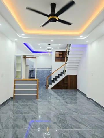 🚗 BÁN NHÀ 4 TẦNG - 50M2( 4.6*11), HOÀN CÔNG, 4PN, 3WC - ĐA TIỆN ÍCH - HẺM XE HƠI - NGAY CHỢ LÒ LU, CẦU TĂNG LONG, KCN CAO - LONG TRƯỜNG, THỦ ĐỨC.