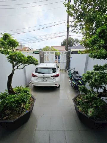 🌴 HAI MẶT TIỀN ĐƯỜNG XE HƠI 8M - GẦN ĐH LUẬT, UBND, CHỢ - LONG PHƯỚC, THỦ ĐỨC.(A)
🚗 BÁN NHÀ 3 TẦNG - 211M2( 7.7/9.1*25.1) - NỞ HẬU - HOÀN CÔNG ĐỦ - GỒM NHÀ 3 TẦNG + MỘT PHẦN ĐẤT TRỐNG -
