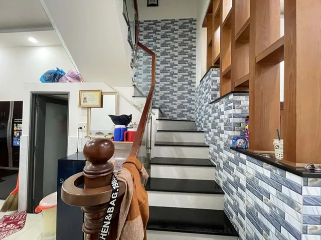 QUẬN 8 .PHẠM THẾ HIỂN .CHỦ GẤP BÁN GIẢM SÂU 500 TRIỆU, GIÁ CHÀO MỚI 5,2TỶ.CÓ NGAY NHÀ MỚI ĐẸP ĐÓN TẾT SUM VẦY