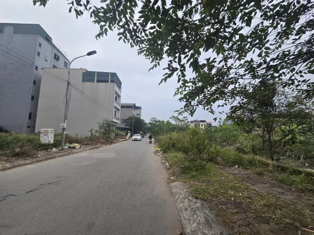 Bán đất chu mẫu 1 phường vân dương 90m2 mặt 6m đông bắc giá 6ty