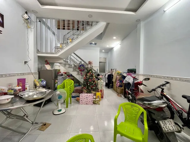 Bán nhà 84m² ngang 4.4m giá 6.8 tỷ tại Đường Đông Hưng Thuận 13 Phường Đông Hưng Thuận