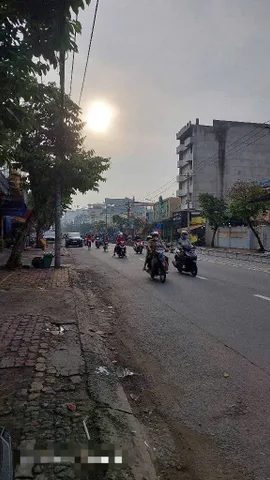 Mặt Tiền Đường Phan Văn Hớn, Nhà 4 Tầng, DT: 4,7x 23= 108m², full thổ cư ngang 4m giá 20.2 tỷ tại Phường Đông Hưng Thuận