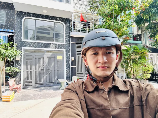 Nhà 6 tầng Nguyễn Sơn, Tân Phú, 72m², có thang máy, đường 10m, ô tô ngủ trong nhà, 7 phòng ngủ. Vị trí đẹp gần Luỹ Bán Bích. Giá mới 11.6 tỷ.