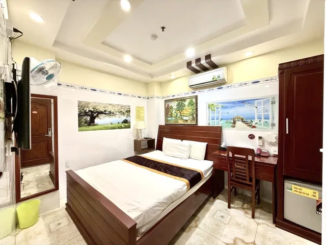 Bán gấp khách sạn 8 Tầng HXH Nguyễn Thái Bình, TânHình