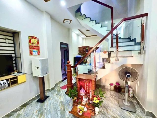 🚗 BÁN NHÀ 3 TẦNG - 80M2( 6*14) - HOÀN CÔNG - TIỆN ÍCH BỔ VÂY - KHU PHÂN LÔ BÀN CỜ - LÔ GÓC 2 MẶT THOÁNG - HẺM XE HƠI 12M - LONG TRƯỜNG, THỦ ĐỨC.(D)