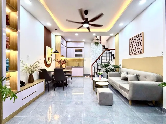 ĐẶNG VĂN NGỮ -  3 TẦNG – CHDV SẴN DÒNG TIỀN